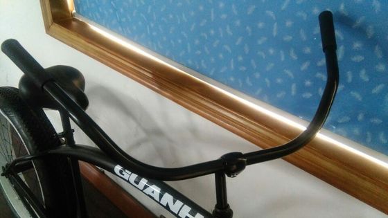 26インチ太い自転車 革の Saddle と アルミのフレーム あなたの理想的なアウトドアパートナー
