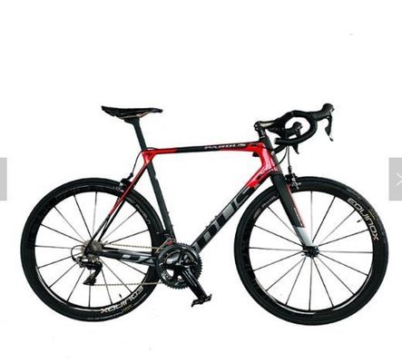 設計とCE承認 700C アルミフォーク材料のフルカーボンロードバイク