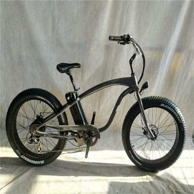 26*4.0インチファットタイヤ 電動ビーチクルーザー自転車 17Ah リチウム電池で動いています