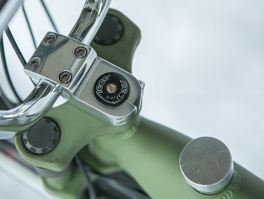 80ccガソリンエンジンキットタンクとフレームで自転車のパフォーマンスを向上させる
