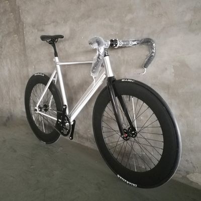 700C CE 軽量 アルミ 7075 フレーム 炭素繊維フォーク シングルスピード固定ギア自転車