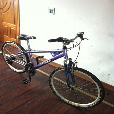 スレッドレス アルミストーム 26インチ 男性用シマノ 21S MTB マウンテンバイク フロントサスペンション