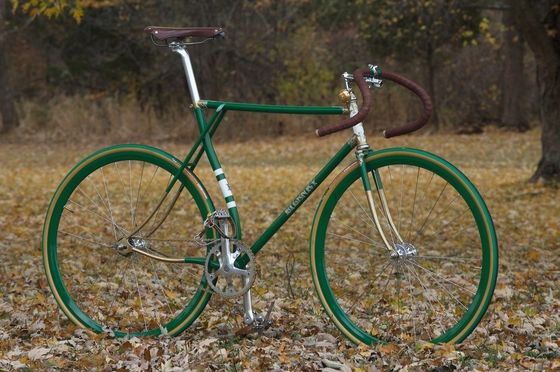 オールドファッション ヴィンテージ OEM CE 固定ギア自転車 シングルスピード自転車 総重量 13kg 耐久性