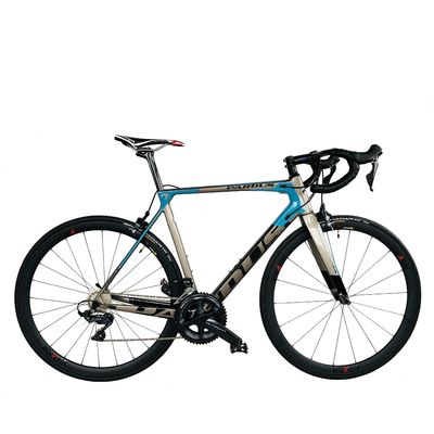 カーボンファイバー・リム素材 22速シマノULTEGRA R8000 アルミ合金 スタムレースバイク