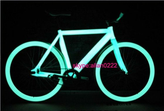 アルミ 700C 固定ギア 自転車 暗闇に輝く 軽量で耐久性
