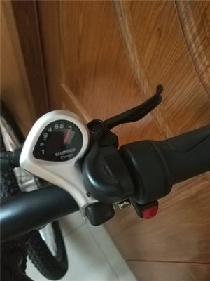 26インチ マウンテンバイク アルミフォーク付き自転車 17.0kg 総重量
