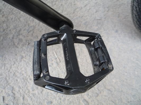 密封式ベアリングハブ 2016年 人気BMX フリースタイル自転車 13kg総重量