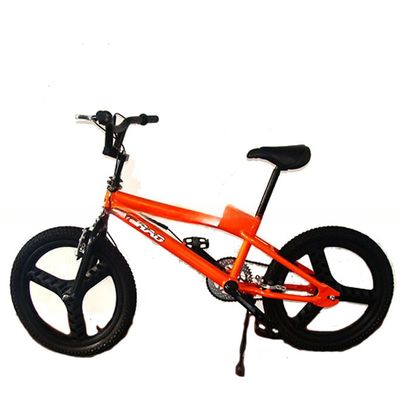 アルミ合金 BMX バイクの輝き 重さ14kg 騎乗体験の終わり