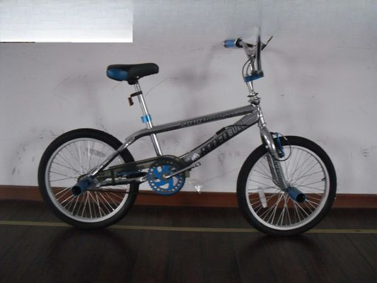 アルミ合金 BMX バイクの輝き 重さ14kg 騎乗体験の終わり