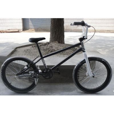 20 インチ の ストリート BMX 自転車 軽量 で 耐久 性 を 備える