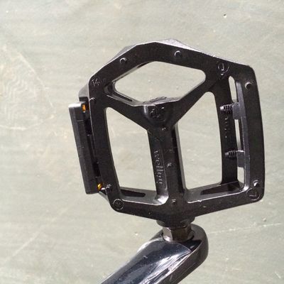 13kg 輝く重量 700C 固定ギア自転車 固定ギア自転車 シングルスピードロードバイク