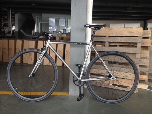 700C シングルスピード フリップフロップ 固定自転車 ハードフレーム 11kg OEM カスタマイズ クロム