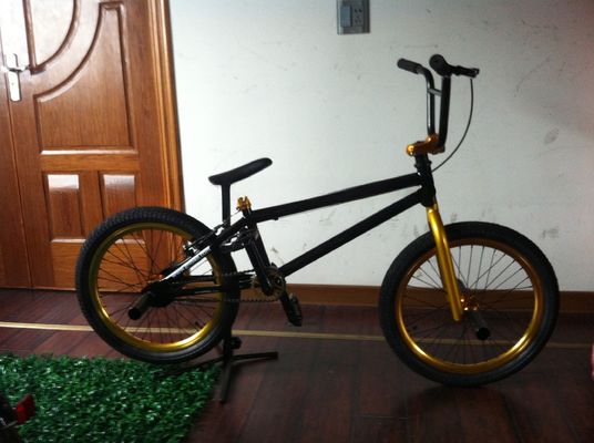 ベロ PU シート 20&quot;x2.25 ケンダストリート OEM ゴールドカラー BMX バイク シングルスピードギア