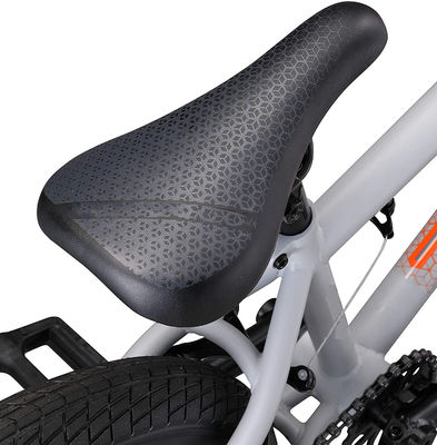 初心者レベル フリースタイル BMX バイクライン スチールフレーム 20インチ ホイール 15KG ボリューム 0.2m3