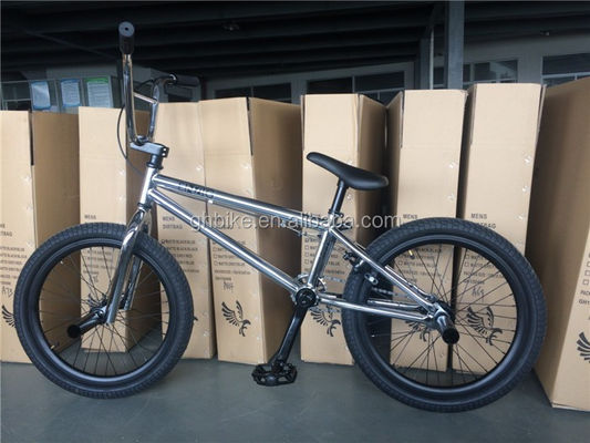 鋼のフォーク素材と20インチサイズの車輪 クロム製鋼フレーム付きBMX自転車