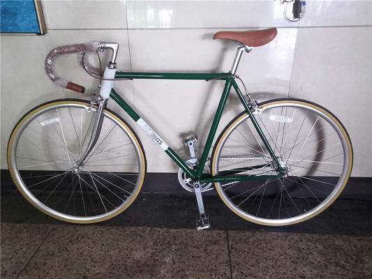 スタイリッシュで乗る ステールフォークとケンダ700Cタイヤの復古男子シングルスピード自転車