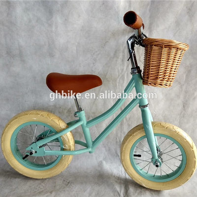 12インチ キッズトレーニング自転車 韓国KC標準 軽量 4kg キッズ自転車 玩具