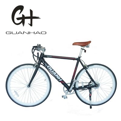 700C アルミ 電動自転車 CE EN15194 認証 36V 350W モーター 10.8AH 隠されたリチウム電池