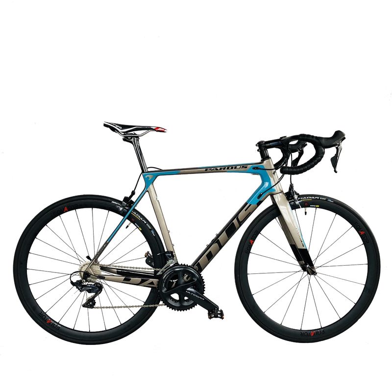 カーボンファイバー・リム素材 22速シマノULTEGRA R8000 アルミ合金 スタムレースバイク